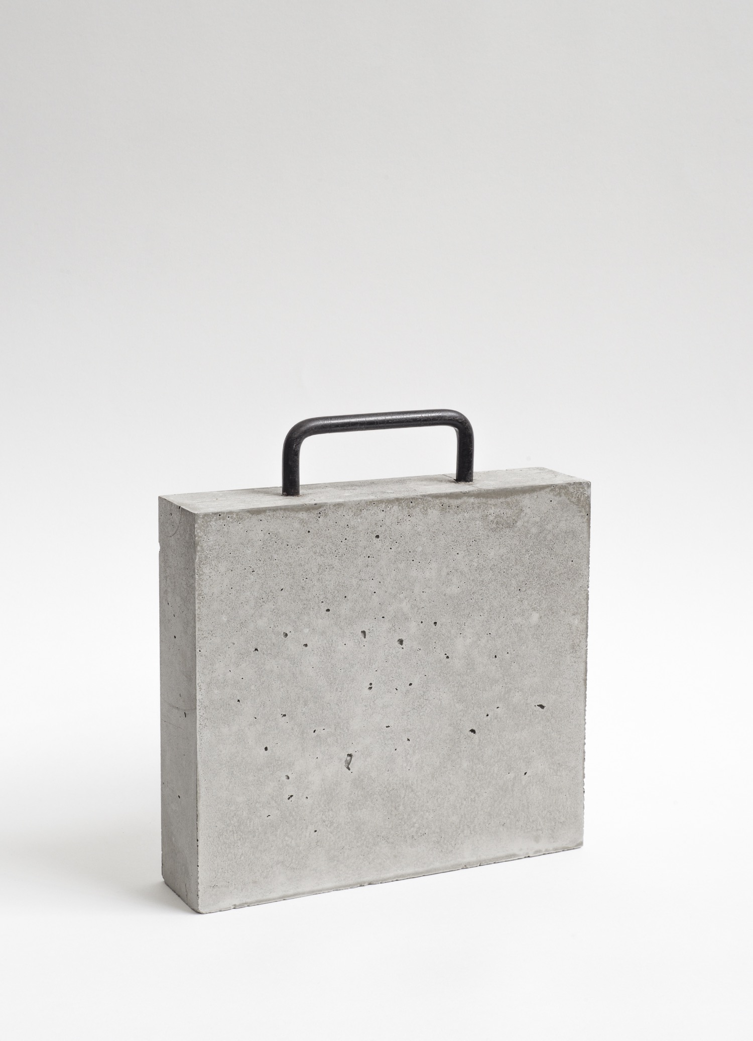 1 Case bag.Beton.Stahl.32,5x30x7.2018