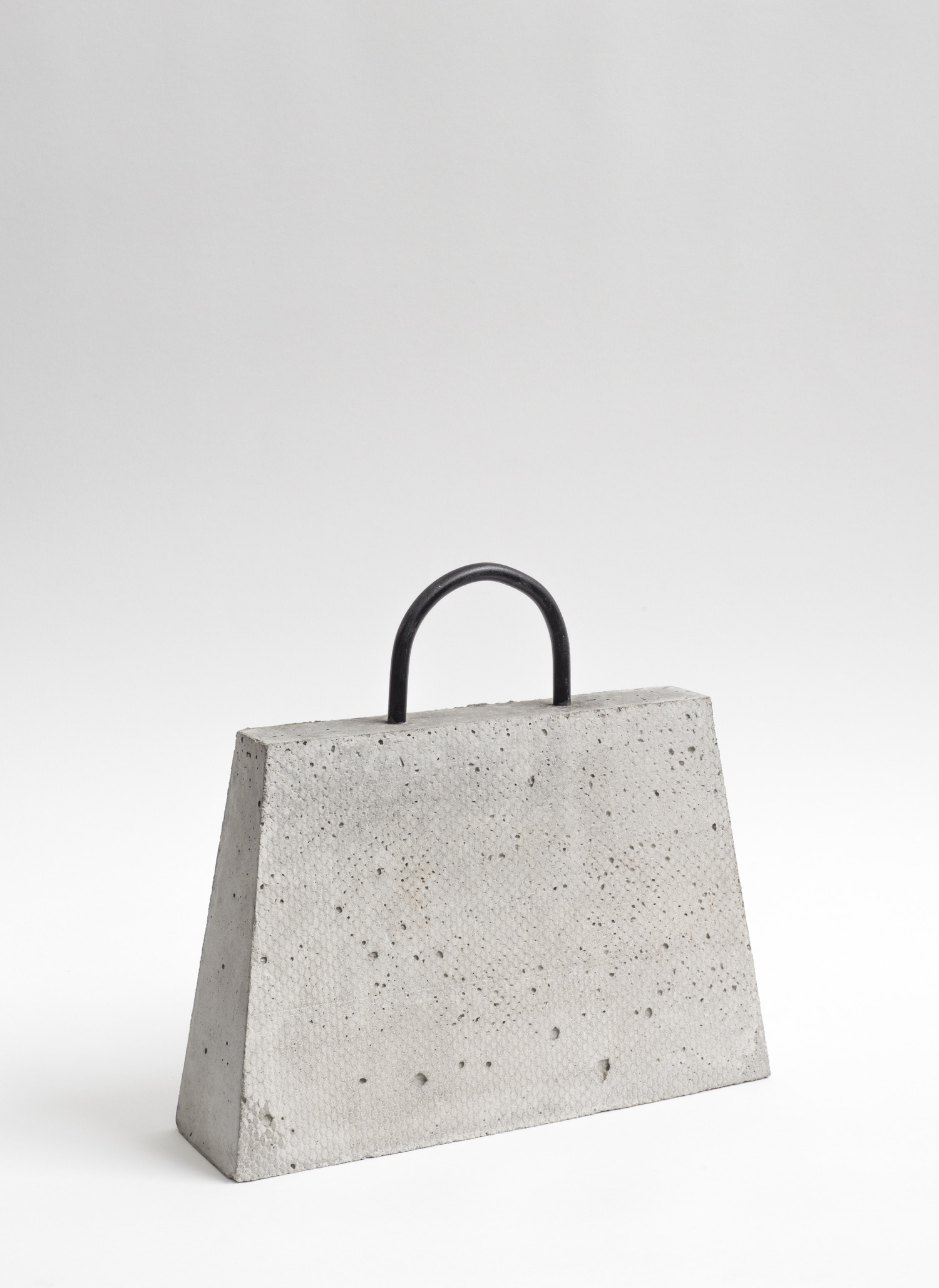 10 Python Kelly bag.Beton. Stahl.38x40x11cm.2019jpg