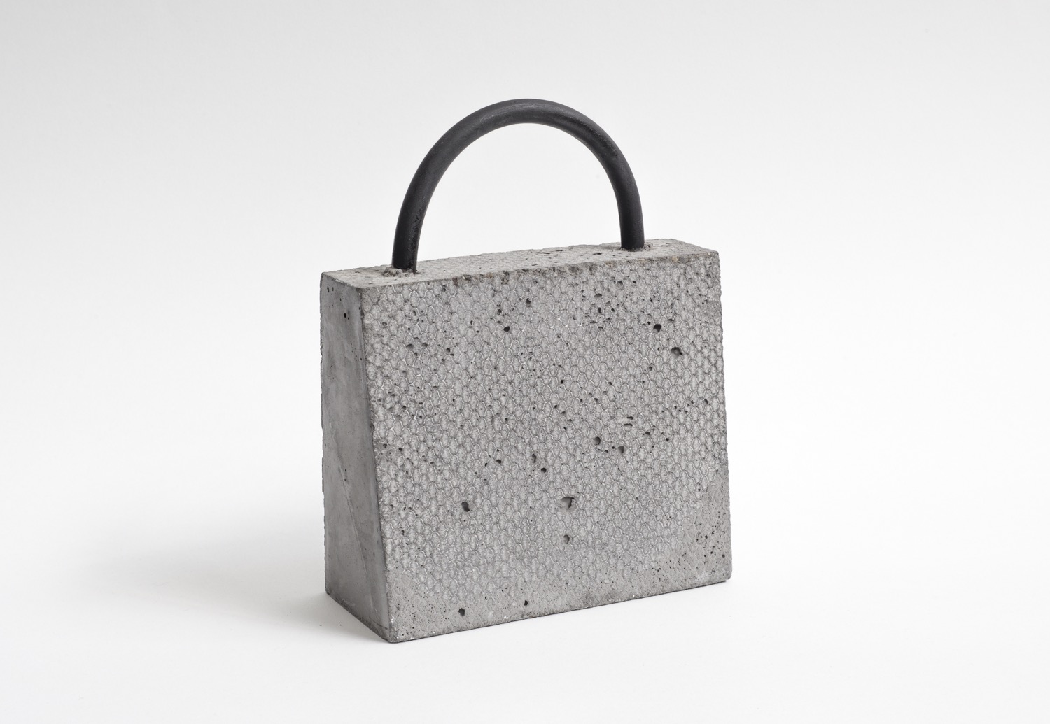 11 Python Lady bag. Beton Stahl.25,5x19,5x8,5cm. 2017